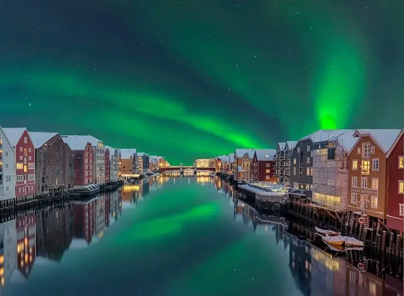 Ile mieszkańców ma Norwegia?